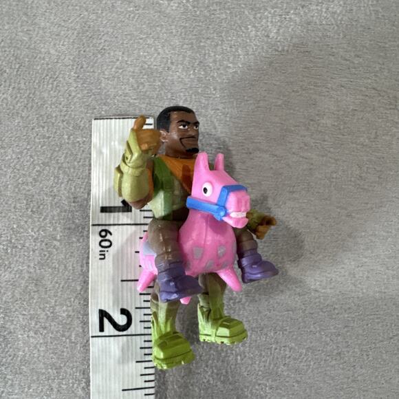 Fortnite Mini Action Figure Battle Royale Collection Calamity, Giddy Up, DJ Yond - Picture 8 of 10